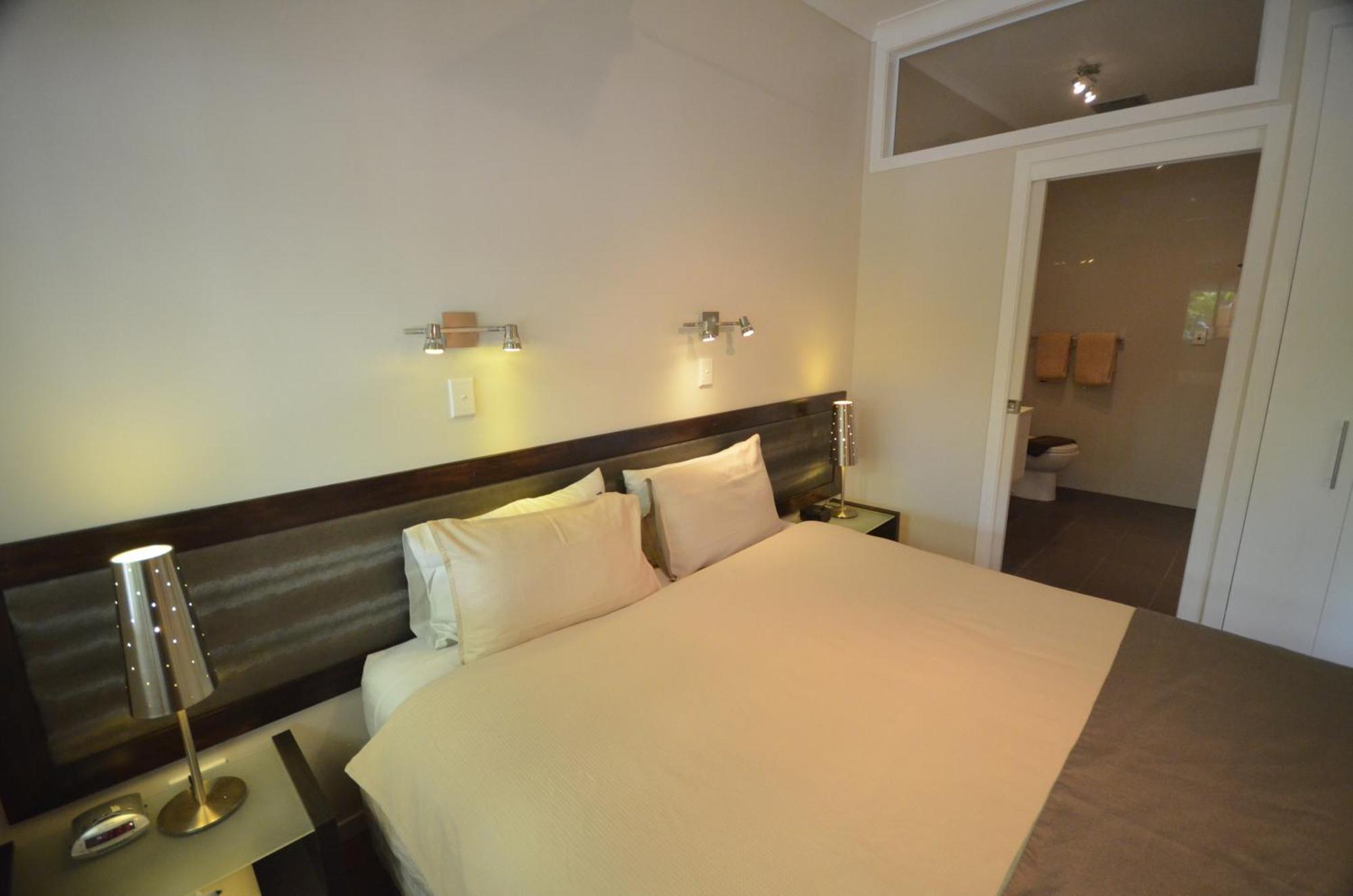 Cumberland Resort & Spa Burnt Pine Room photo